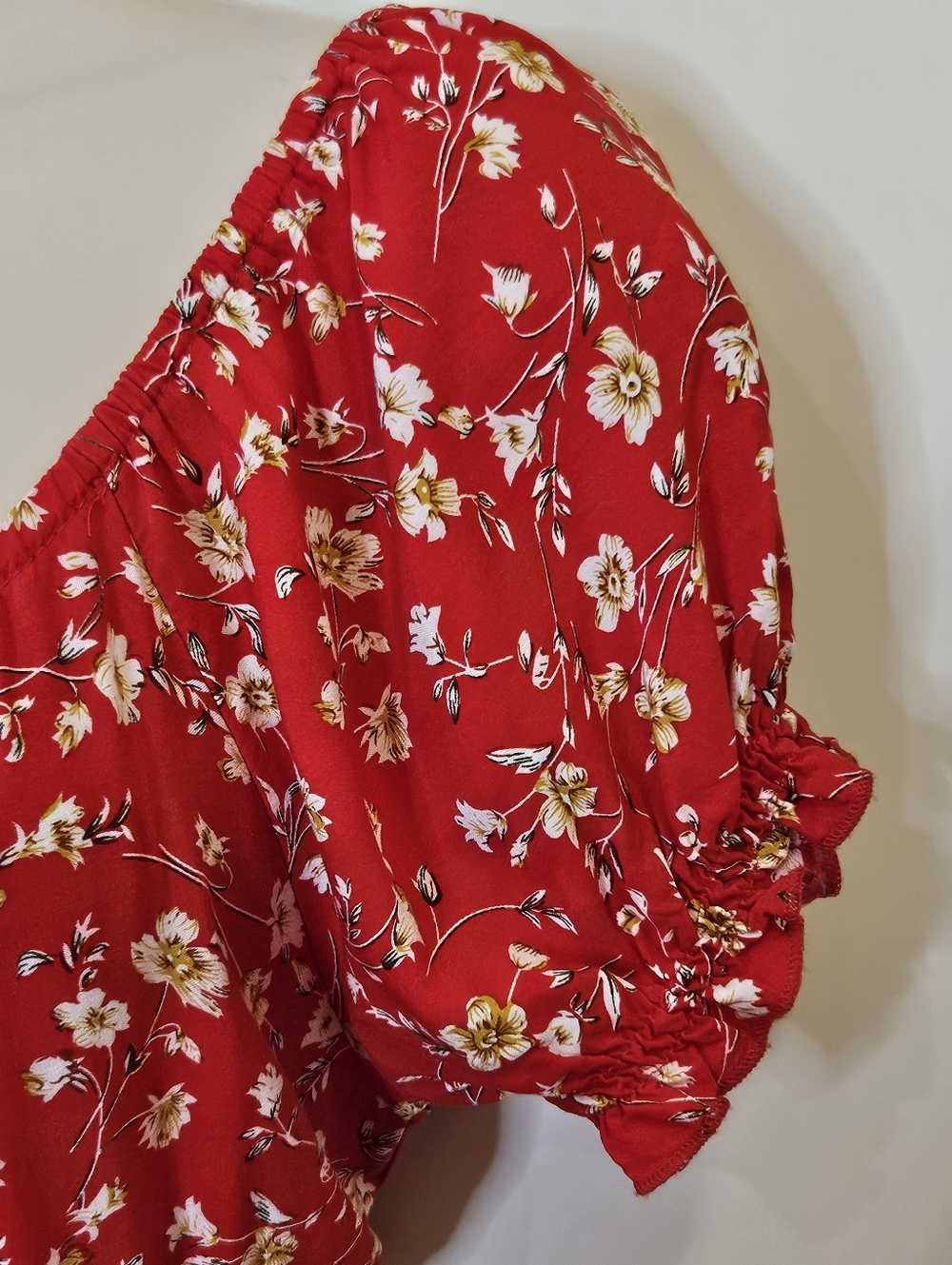 Kindred Red Multi Floral Short Sleeve Front Split Smocked Maxi Dress,X-Large - Picture 7 of 16